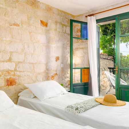 Orama Stone Apartments - Authentic Hospitality In A Historical Location, By Zantewize Kültér fotó