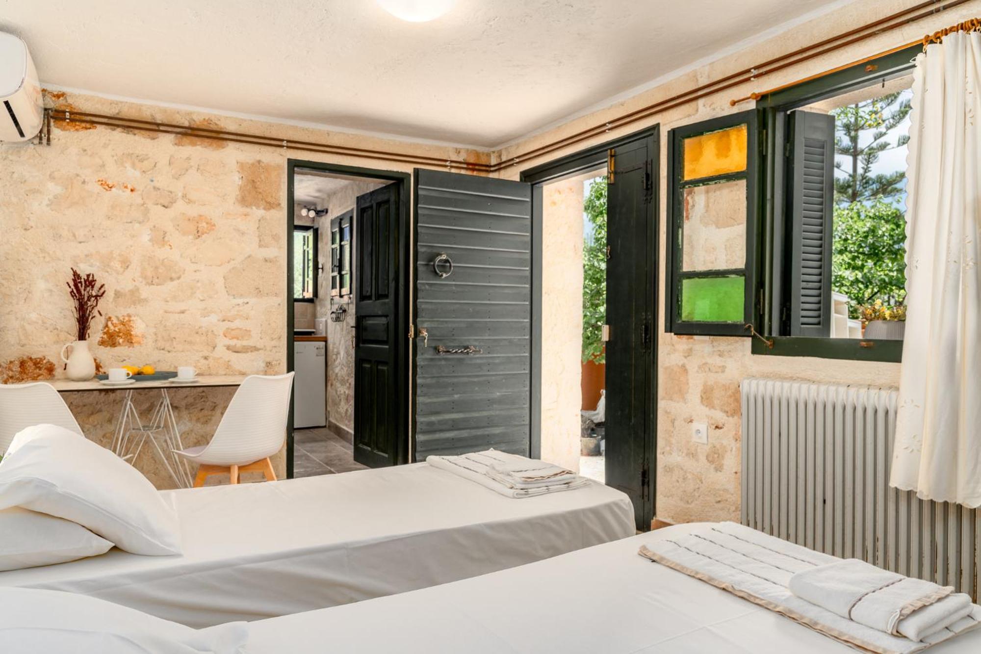 Orama Stone Apartments - Authentic Hospitality In A Historical Location, By Zantewize Szoba fotó